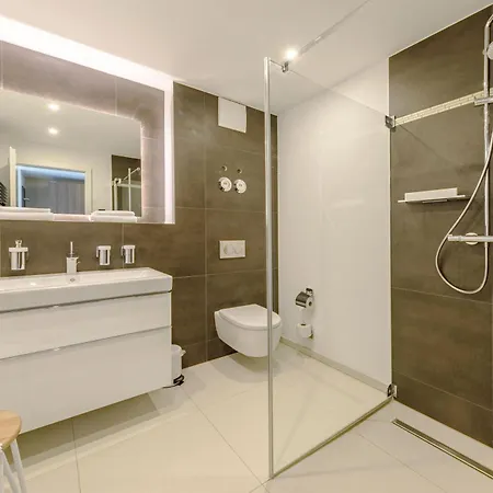 Kleine Strandoase - Mit Suedbalkon, Wellness & Boddenblick *