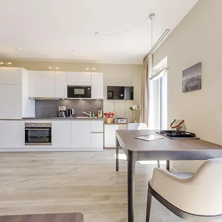 Kleine Strandoase - Mit Suedbalkon, Wellness & Boddenblick Wustrow (Fischland)