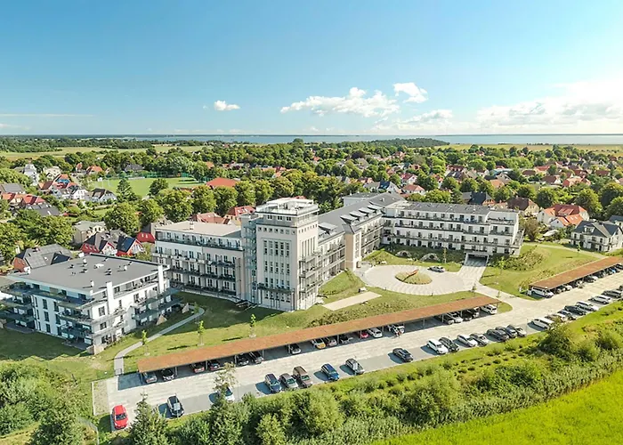 Kleine Strandoase - Mit Suedbalkon, Wellness & Boddenblick Апартаменты Вустров